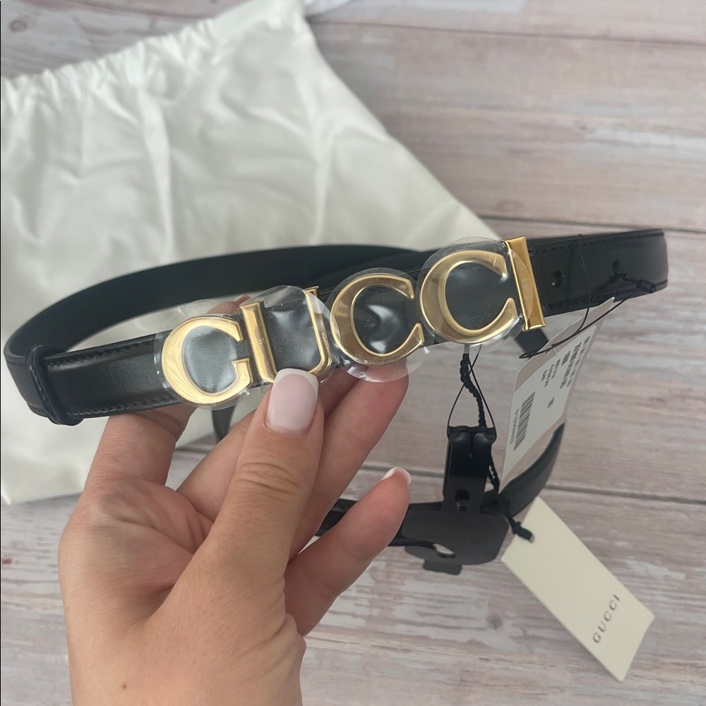 $1,250 New Authentic GUCCI Belt 105-42 Black GG Gold LOGO sale new collection
